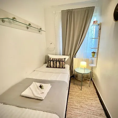 Perfect Place To Stay Self Check In-24H-Netflix-Wifi Resita Exterior photo