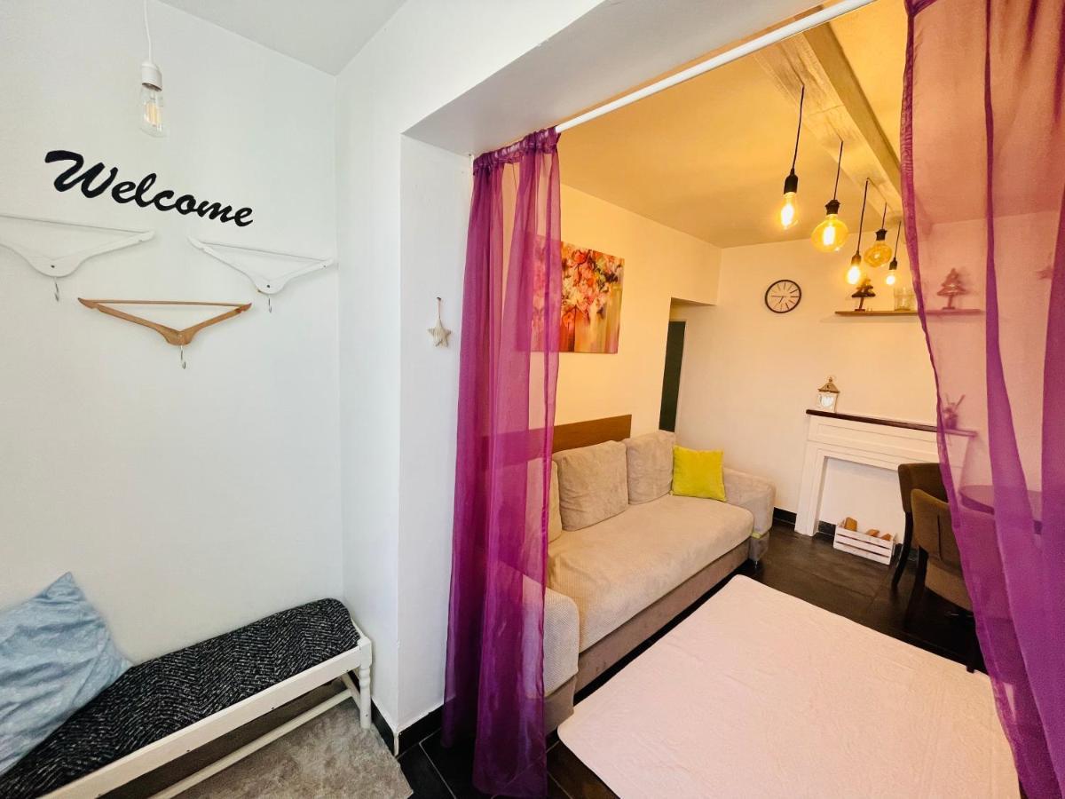 Perfect Place To Self Check In-24h-netflix-wifi *